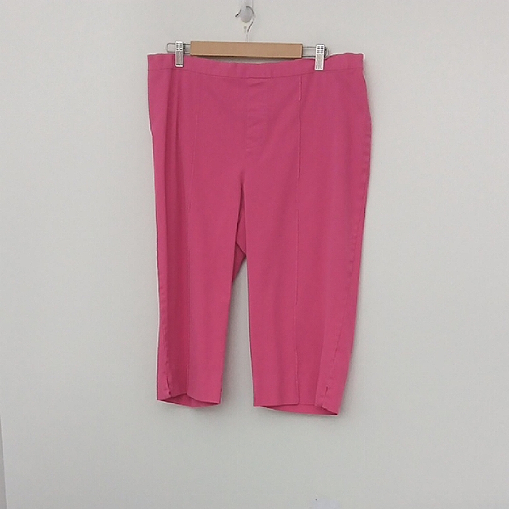 Isaac Mizrahi Live! Pink Capri Pants Women's Size 18WT Pull-on Back Pockets